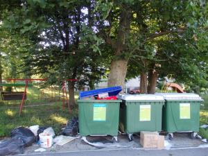 KOMUNALA - neurejena zbiralnica